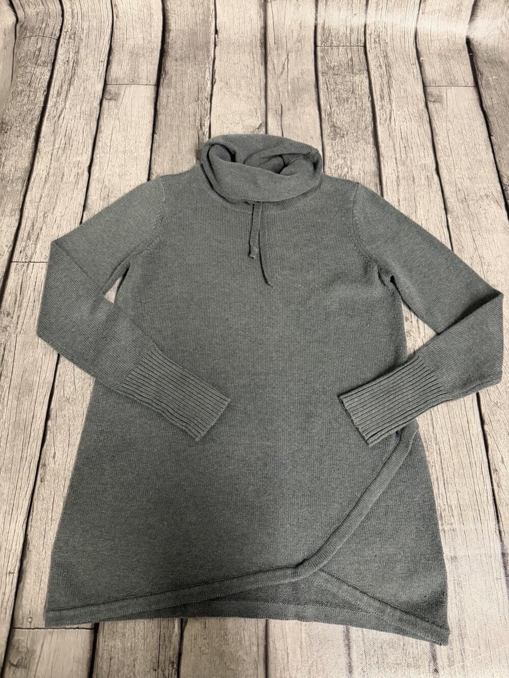 Women’s Dakini Cowl Neck Long Sleeve Sweater With Thumbholes Small Green